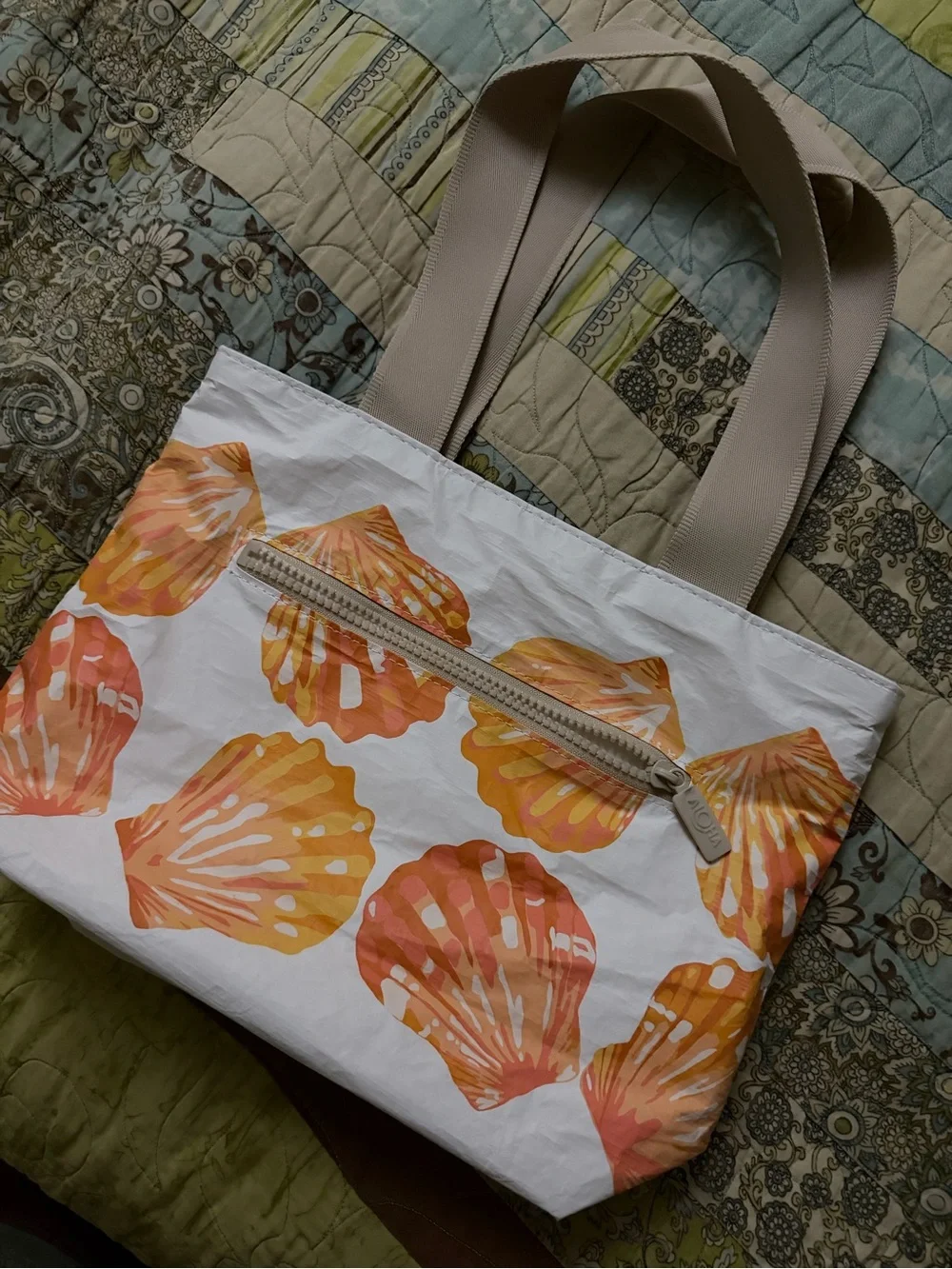 ALOHA Collection White Tote with Orange Shell Print and Beige Straps